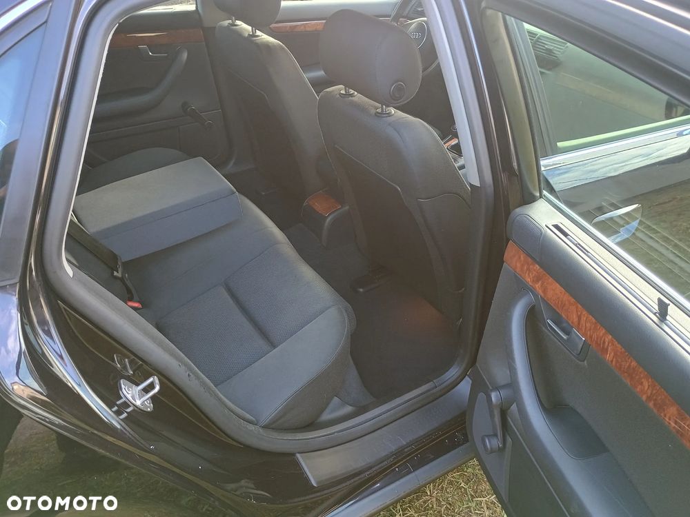 Audi A4 Limousine 1.8T - 11