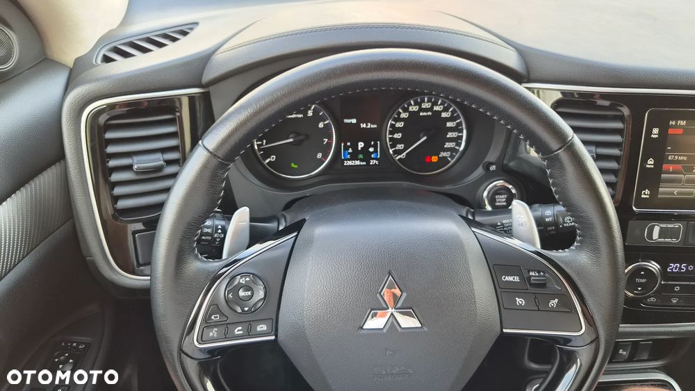 Mitsubishi Outlander 2.0 2WD CVT Edition+ - 10