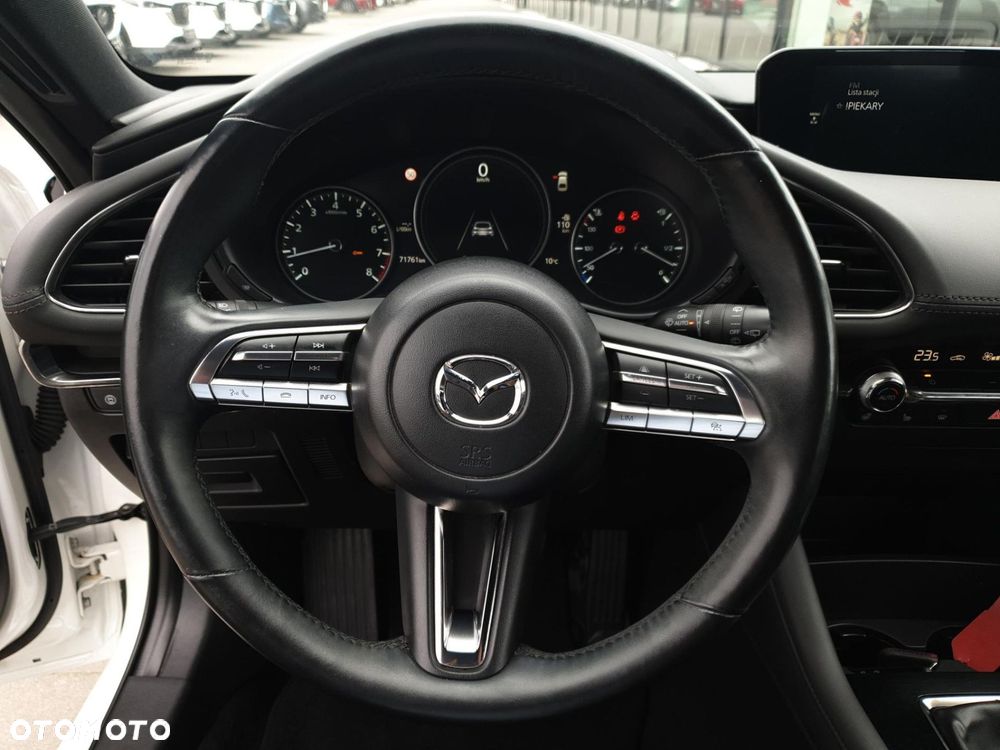 Mazda 3 - 10
