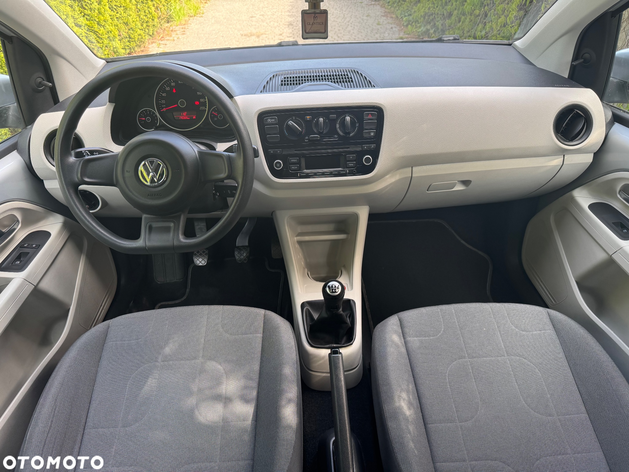 Volkswagen up! (BlueMotion Technology) move - 7