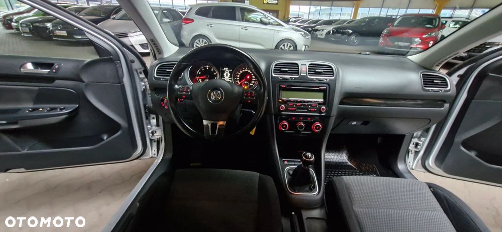 Volkswagen Golf VI 1.6 Highline - 12