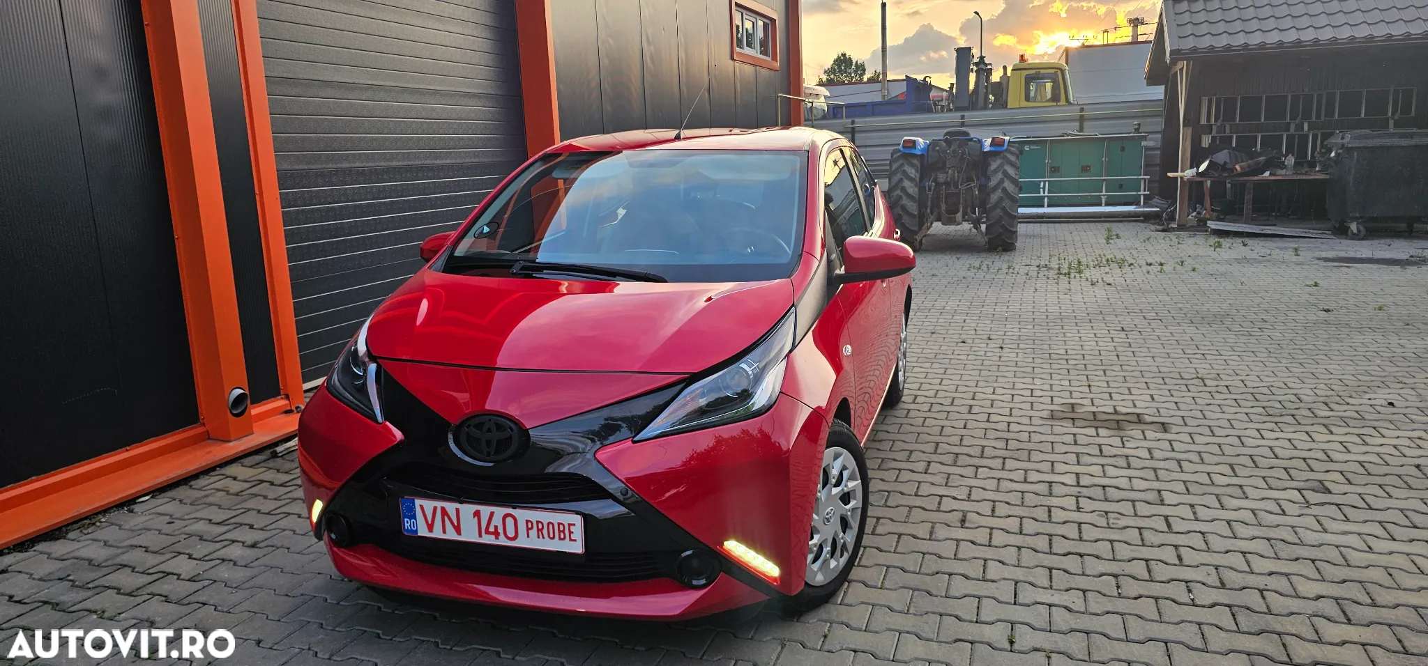 Toyota Aygo 1.0 X - cite Red - 3