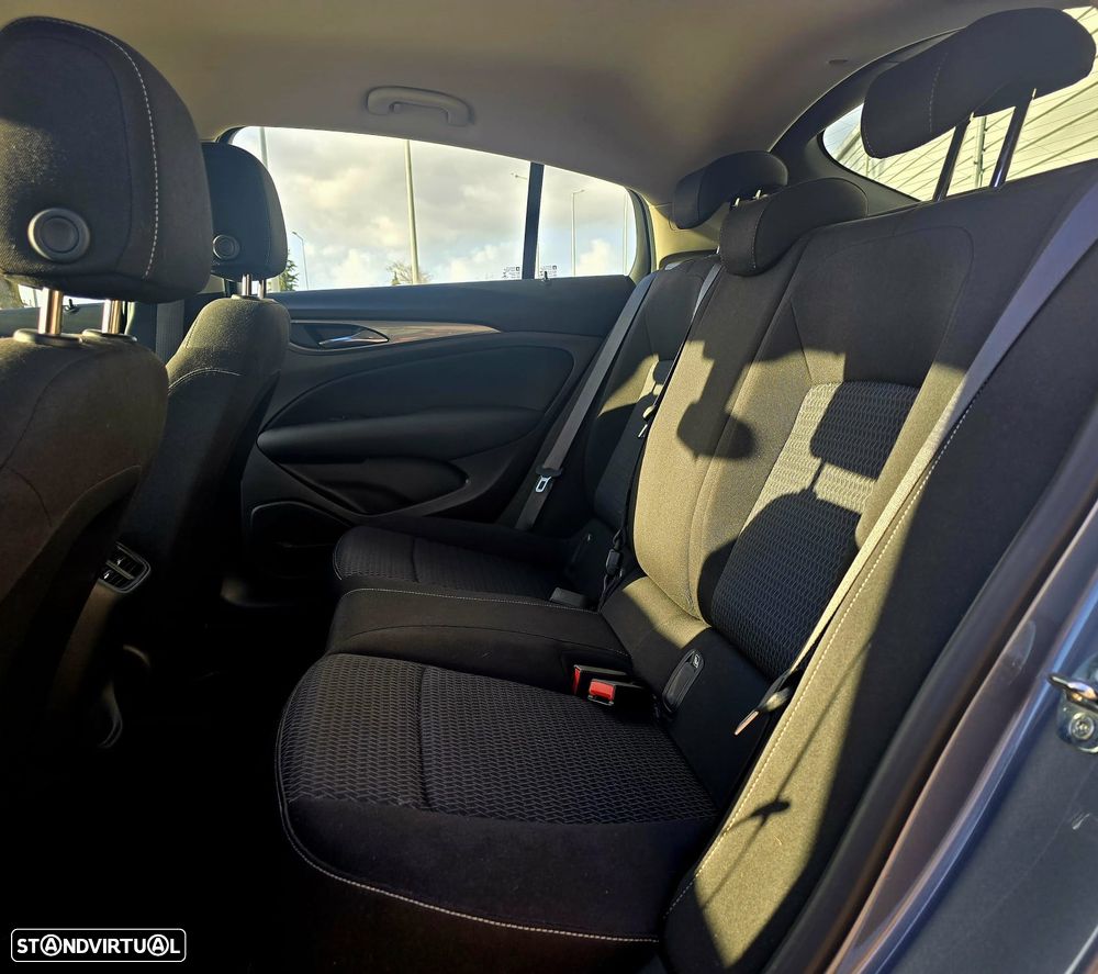 Opel Insignia Grand Sport 1.6 CDTi Dynamic Auto. - 6
