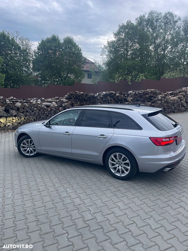 Audi A4 30 TDI S tronic - 2
