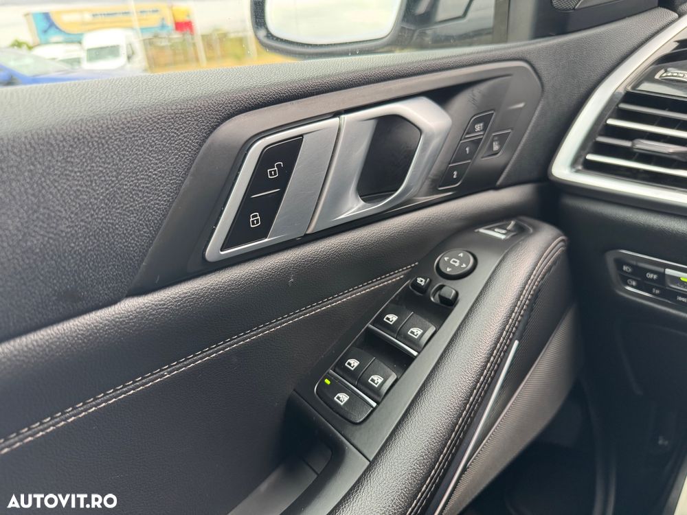BMW X5 xDrive30d - 28