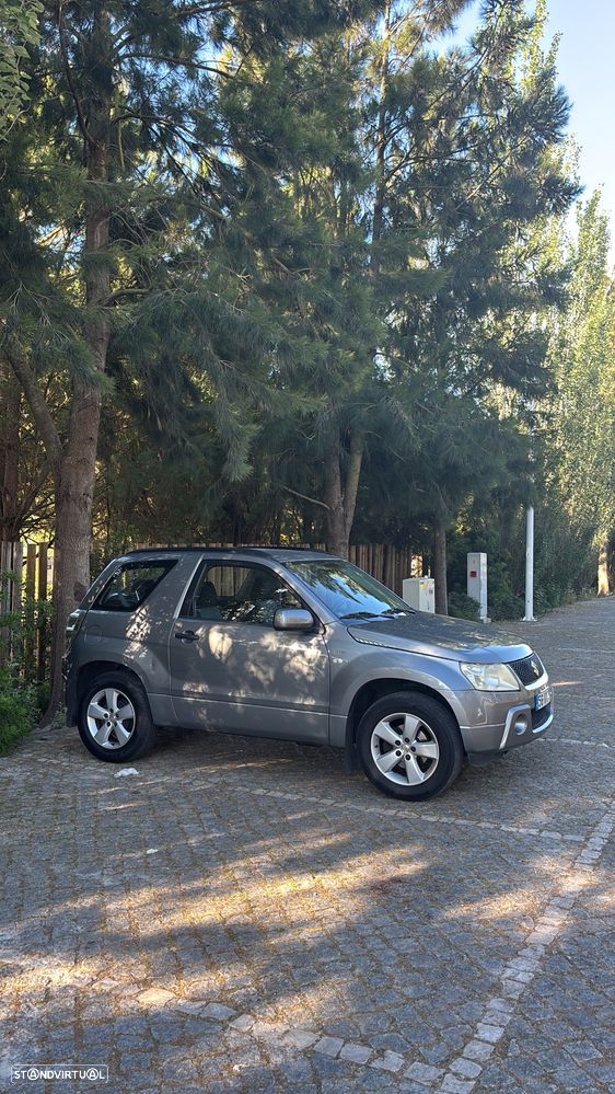 Suzuki Grand Vitara 1.6 Club - 11