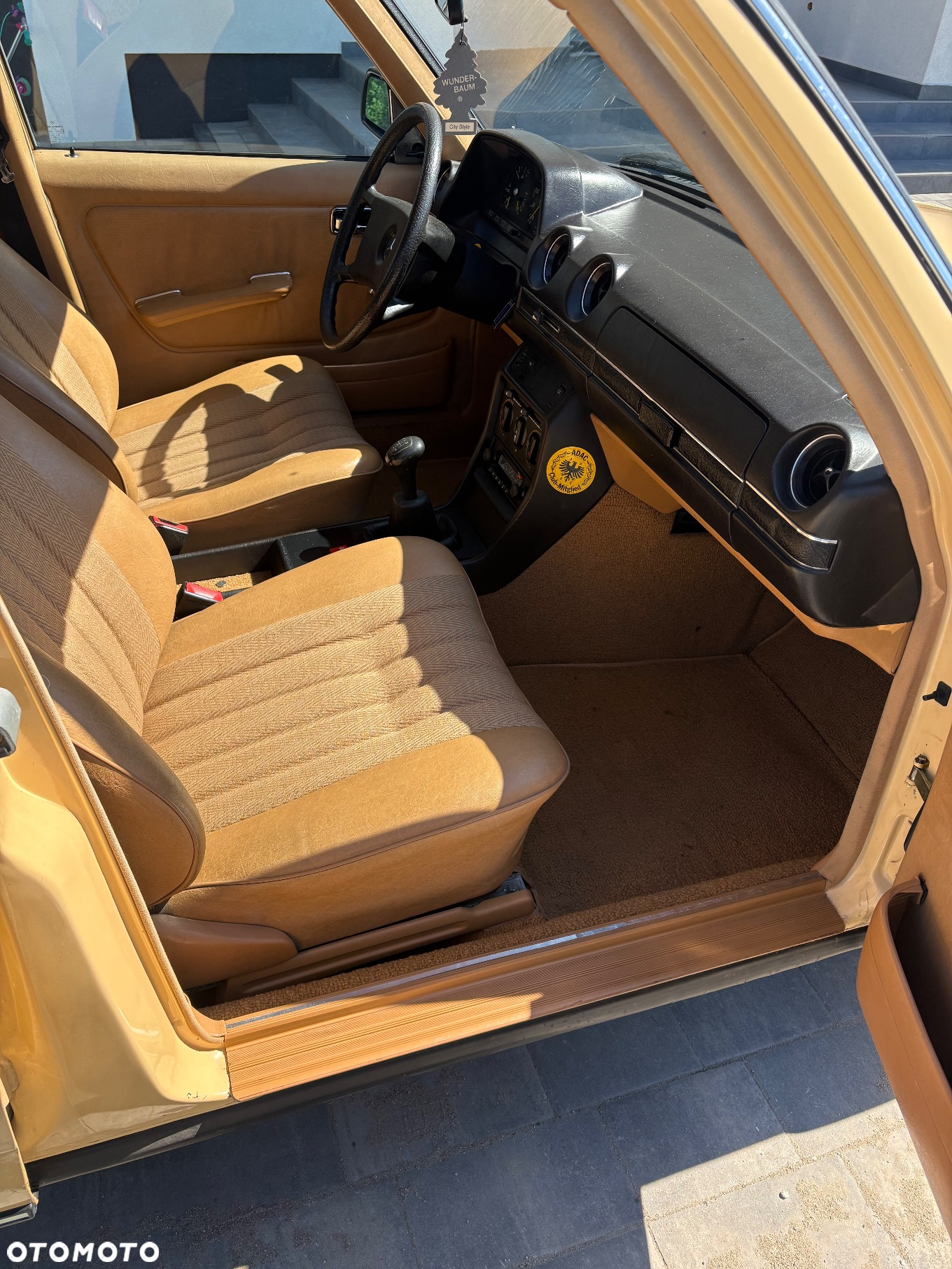 Mercedes-Benz W123 - 8