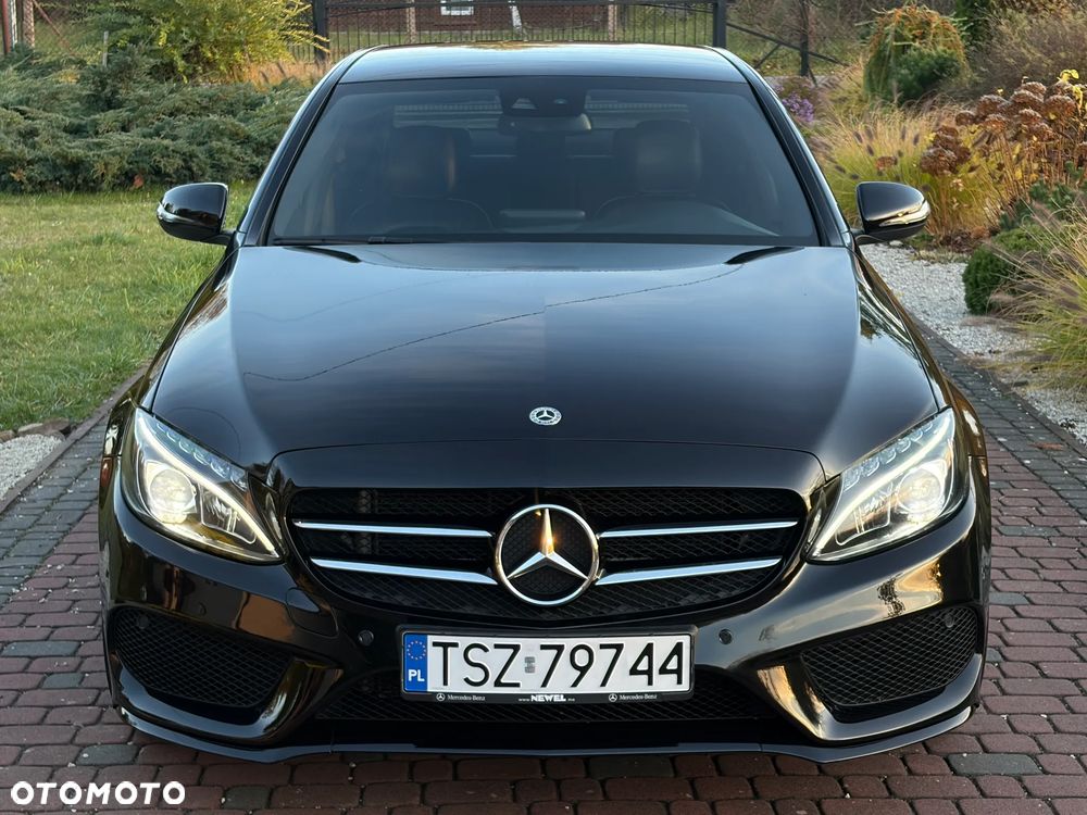 Mercedes-Benz Klasa C 180 9G-TRONIC AMG Line - 18