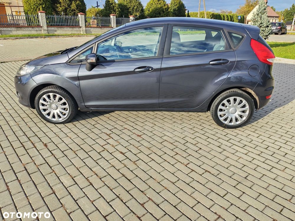 Ford Fiesta - 8
