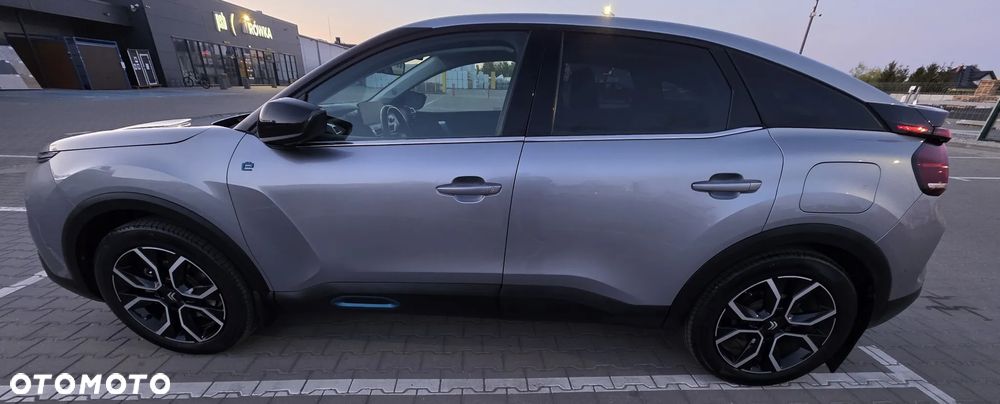Citroën C4 EV136 50kWh Shine - 4
