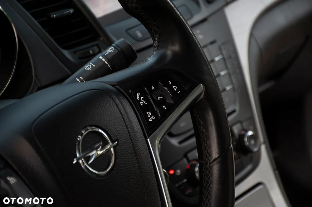 Opel Insignia - 29