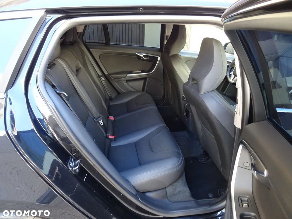 Volvo V60 D3 - 8