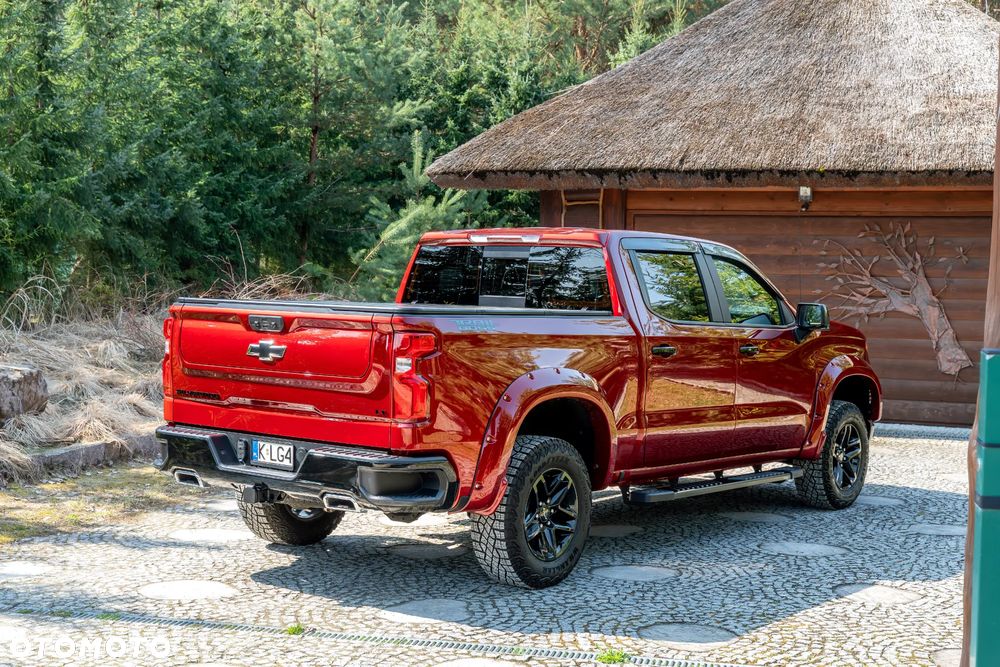 Chevrolet Silverado - 5