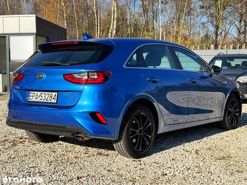 Kia Ceed 1.4 T-GDI DCT OPF Platinum Edition - 11