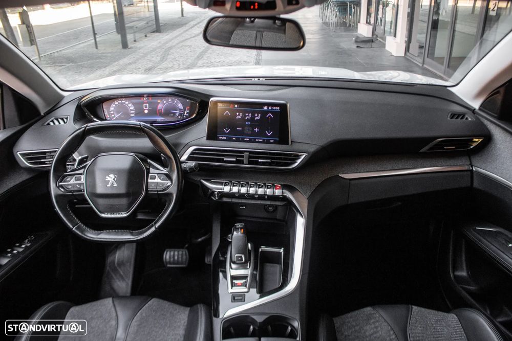 Peugeot 3008 PureTech 130 Stop & Start GPF EAT8 Allure - 32