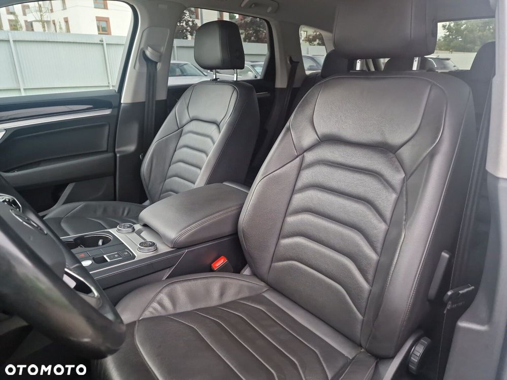2023 Volkswagen Touareg 3.0 V6 TDI SCR 4Mot Elegance, photograph 11