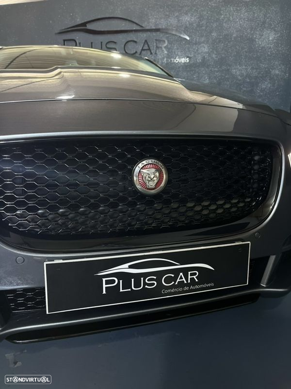 Jaguar XE 2.0 D Prestige Aut. - 9