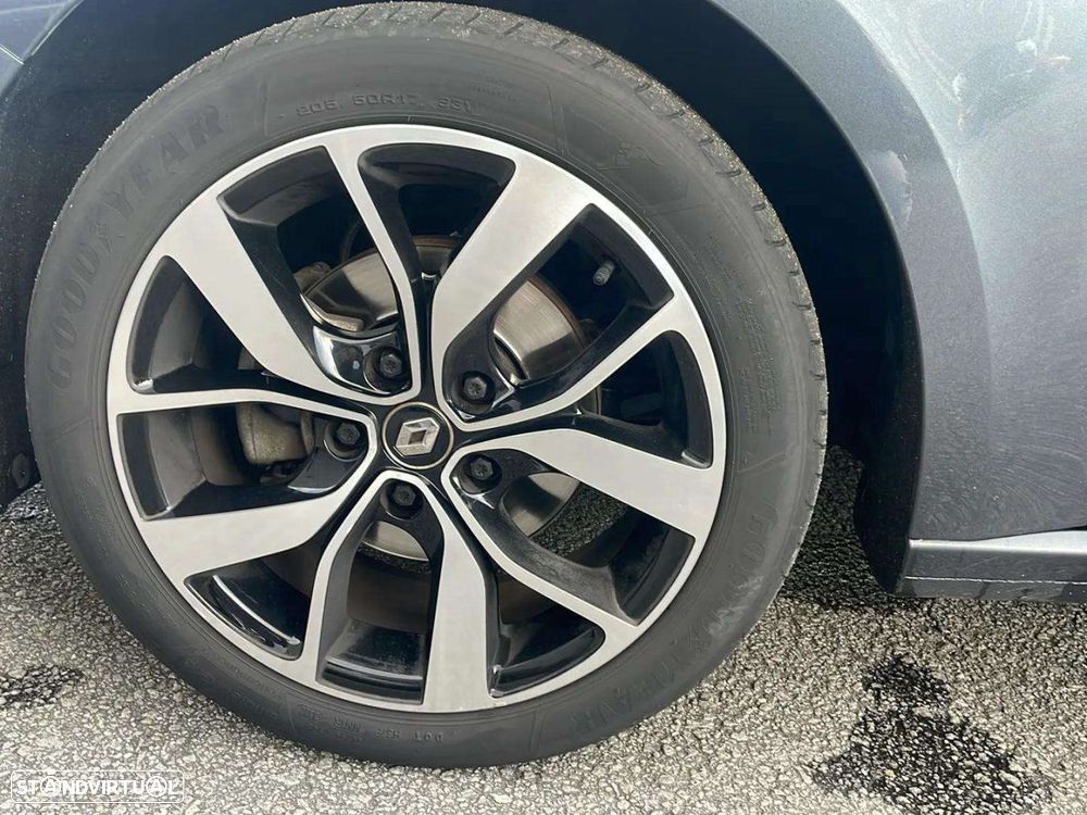 Renault Mégane Sport Tourer - 15
