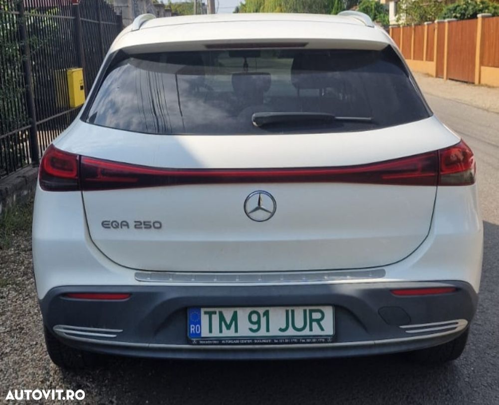 Mercedes-Benz EQA 250 - 9