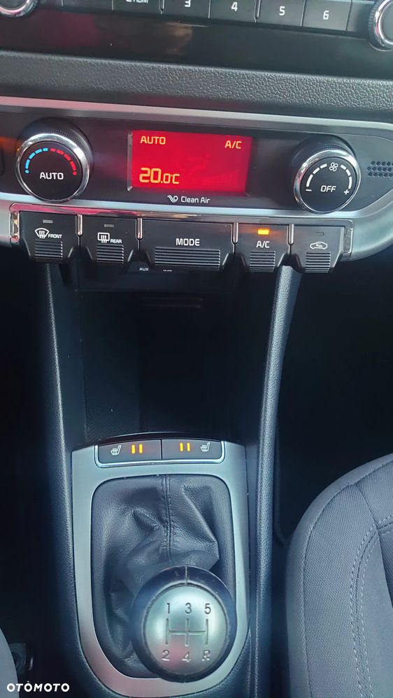 Kia Rio 1.2 Dream Team Edition - 8