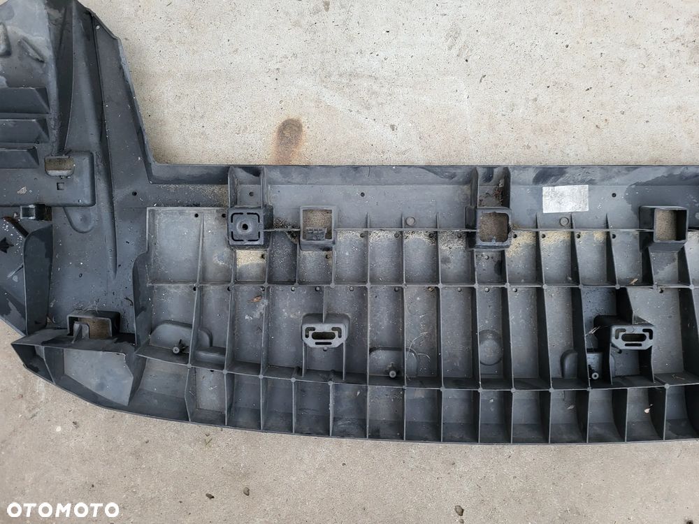 Osłona płyta pod zderzak Citroen C4 Picasso II - 8