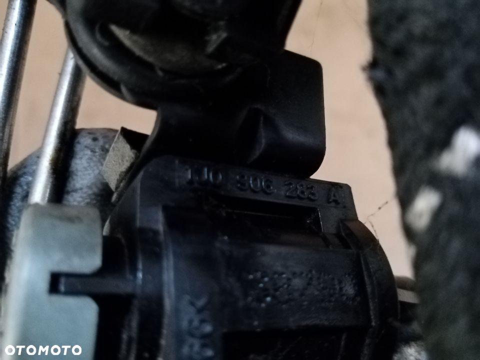 Zawór zaworek zaworki podciśnienia Seat Arosa 1.4 TDI - 8