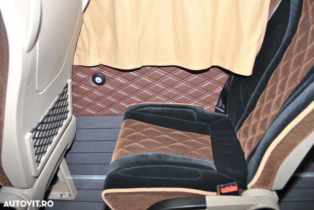 Mercedes-Benz Sprinter 517 CDI - Microbuz 19+1+1 - Cala adancita - 27