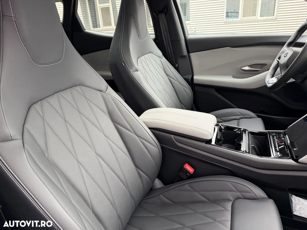 Ford Explorer RWD 77 kWh Extended Range Premium - 8