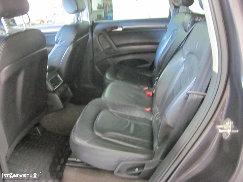Audi Q7 3.0 TDI Sport Tiptronic - 7