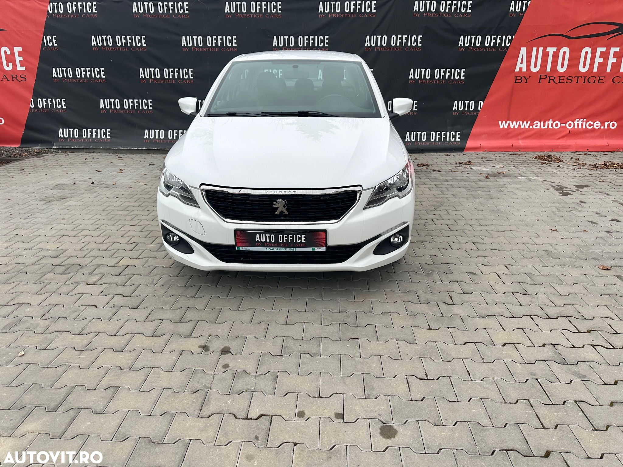 Peugeot 301 1.5 BlueHDI FAP Active - 13