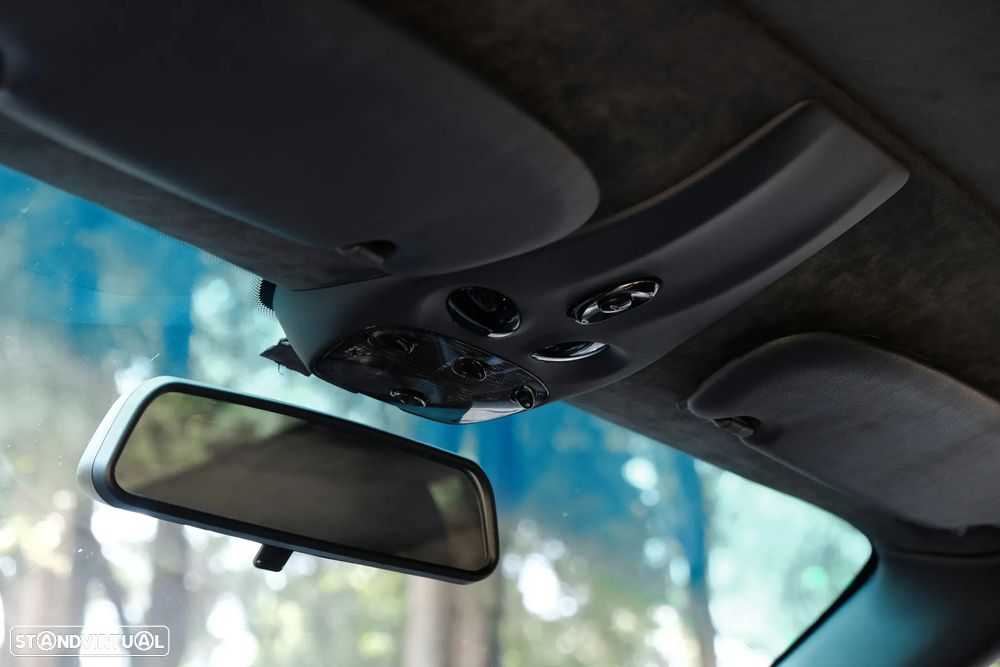 Porsche 911 (996) Carrera 4 Coupé - 38