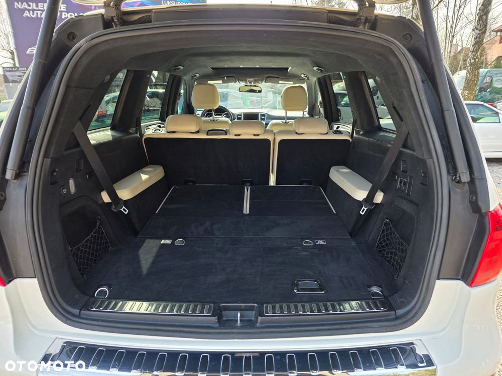 Mercedes-Benz GL - 12