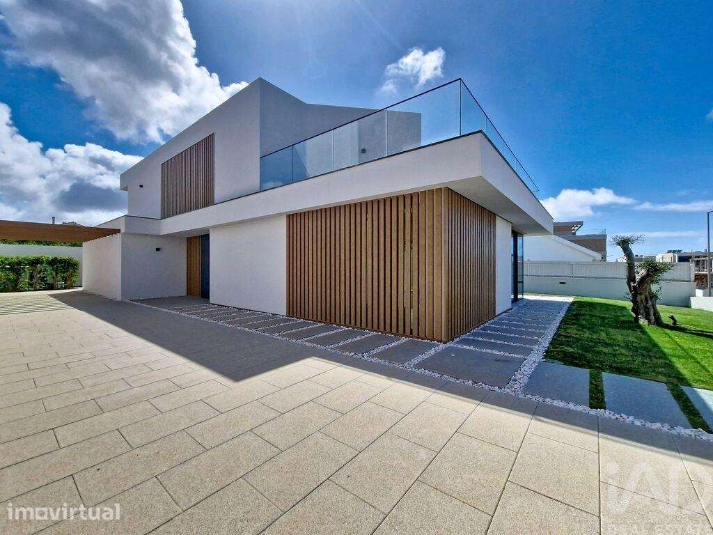 Moradia isolada T3 em Ericeira de 195 m2 - Grande imagem: 2/40