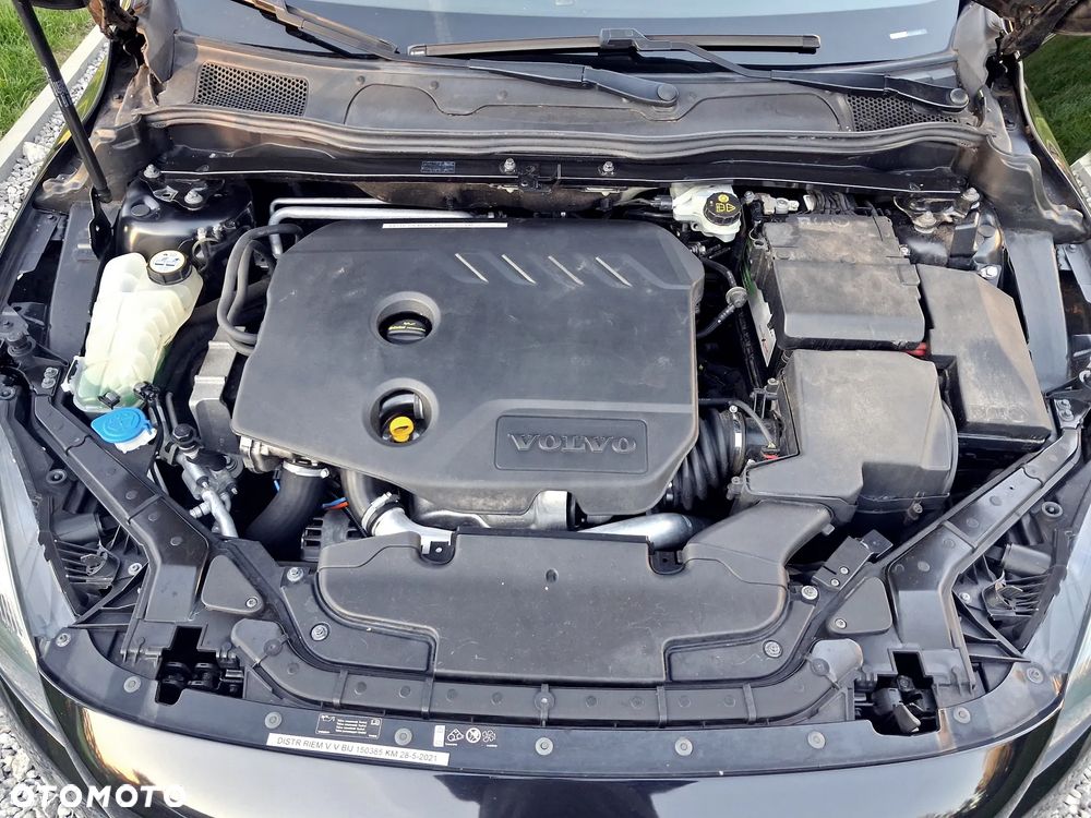Volvo V40 D2 Momentum - 39