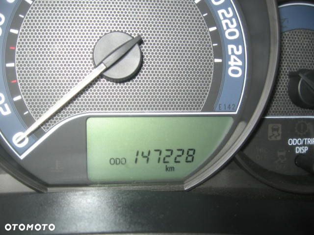 Toyota Corolla 1.4 D-4D Active EU6 - 10