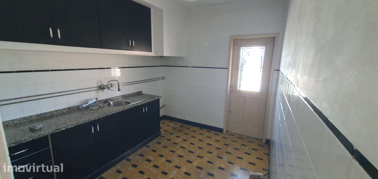 Andar de Moradia T3 com garagem - Ermesinde - Grande imagem: 4/24