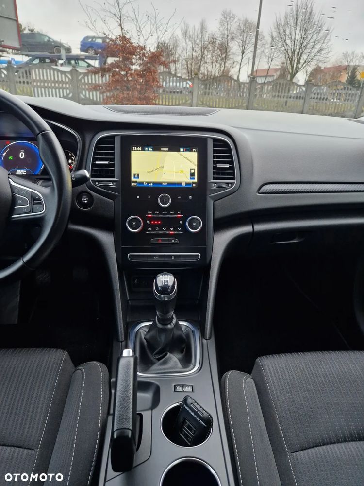 Renault Megane 1.5 Blue dCi Intens - 15