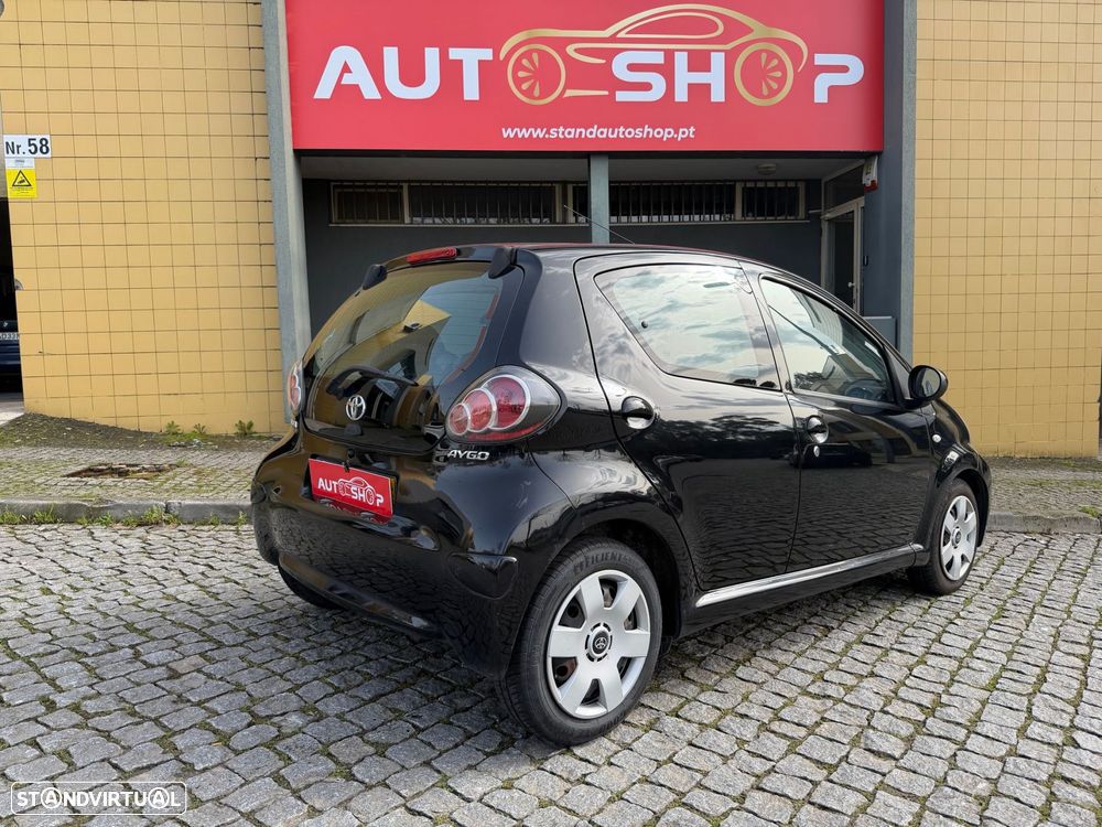 Toyota Aygo 1.0 - 6
