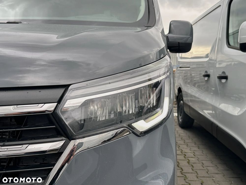 Renault Trafic - 28