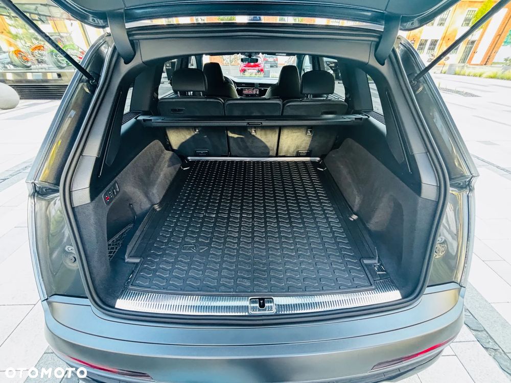 Audi Q7 50 TDI mHEV Quattro S Line Tiptr - 36