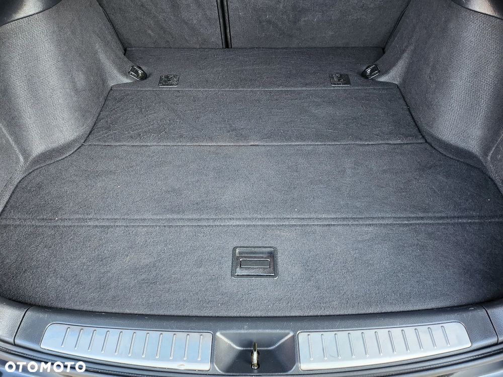 Toyota Avensis - 10