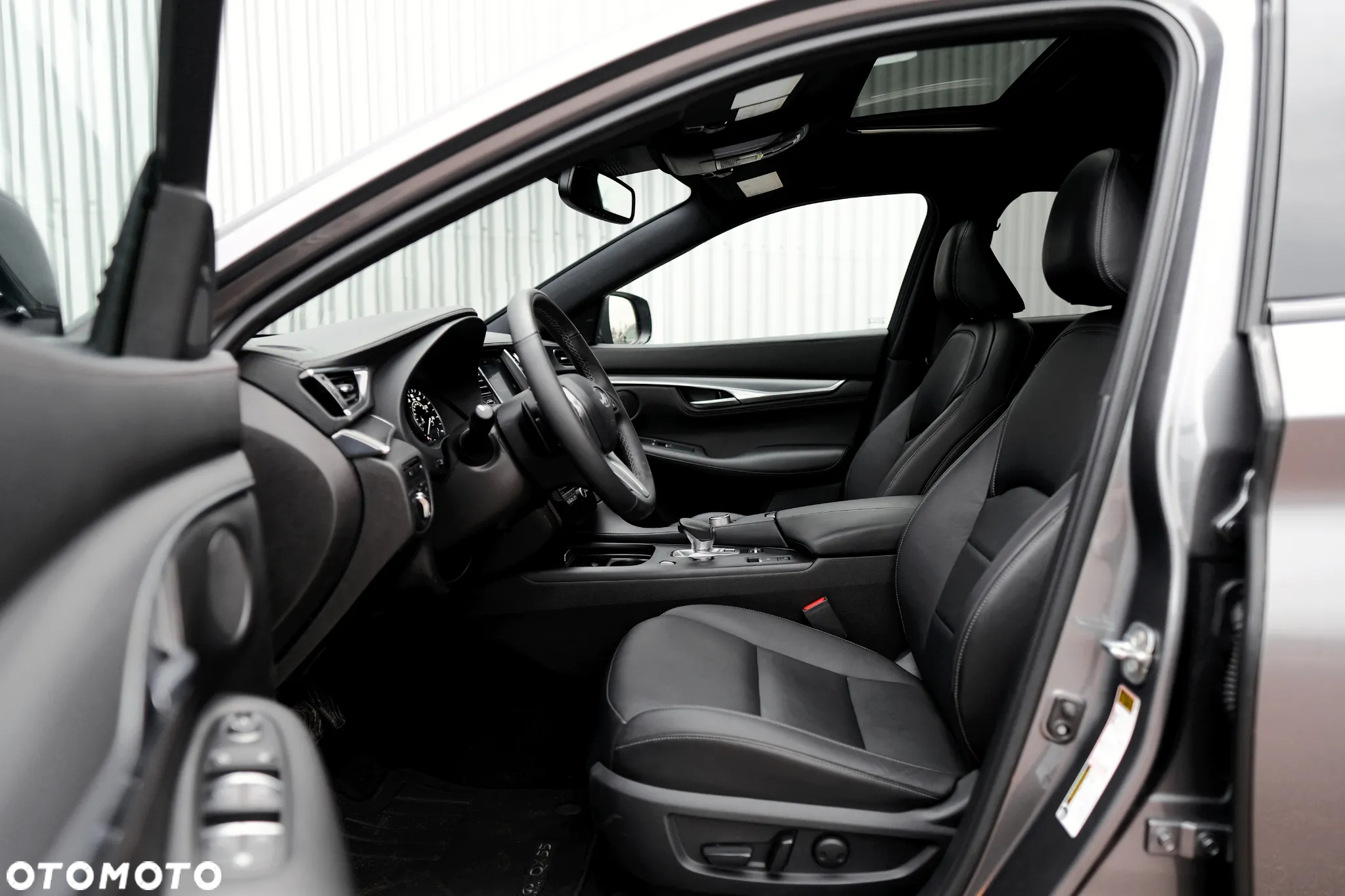 Infiniti QX50 - 36