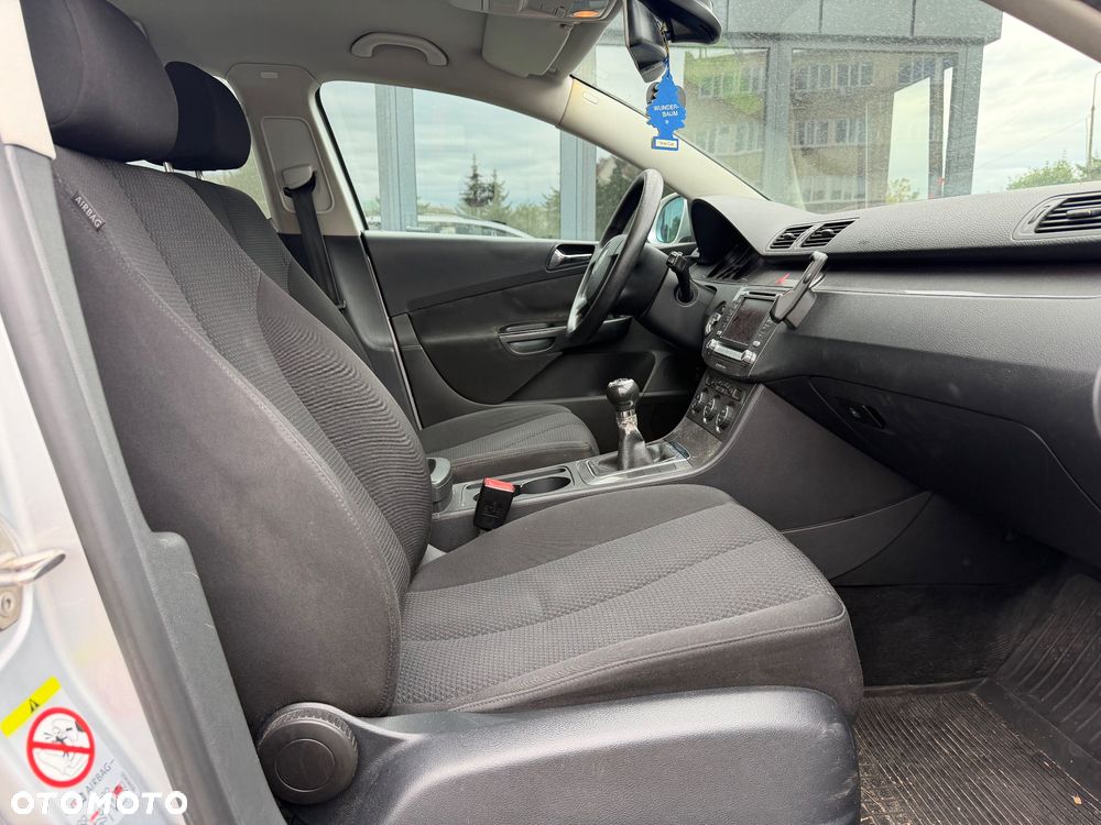 Volkswagen Passat 1.9 TDI DPF Trendline - 23