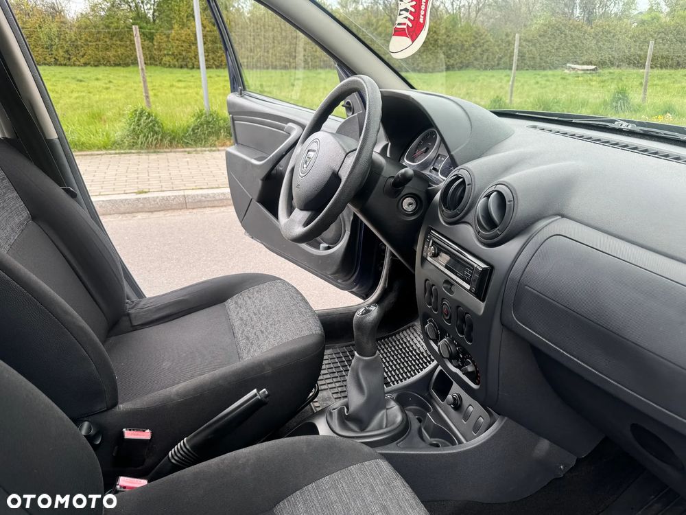 Dacia Duster 1.6 - 23