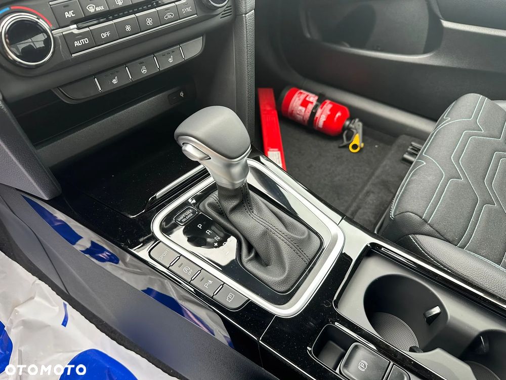 Kia XCeed 1.6 T-GDI Tribute DCT - 24