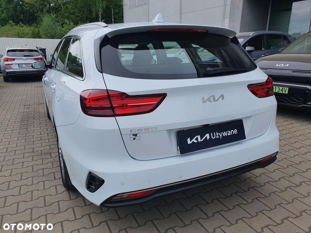 Kia Ceed 1.5 T-GDI M - 22