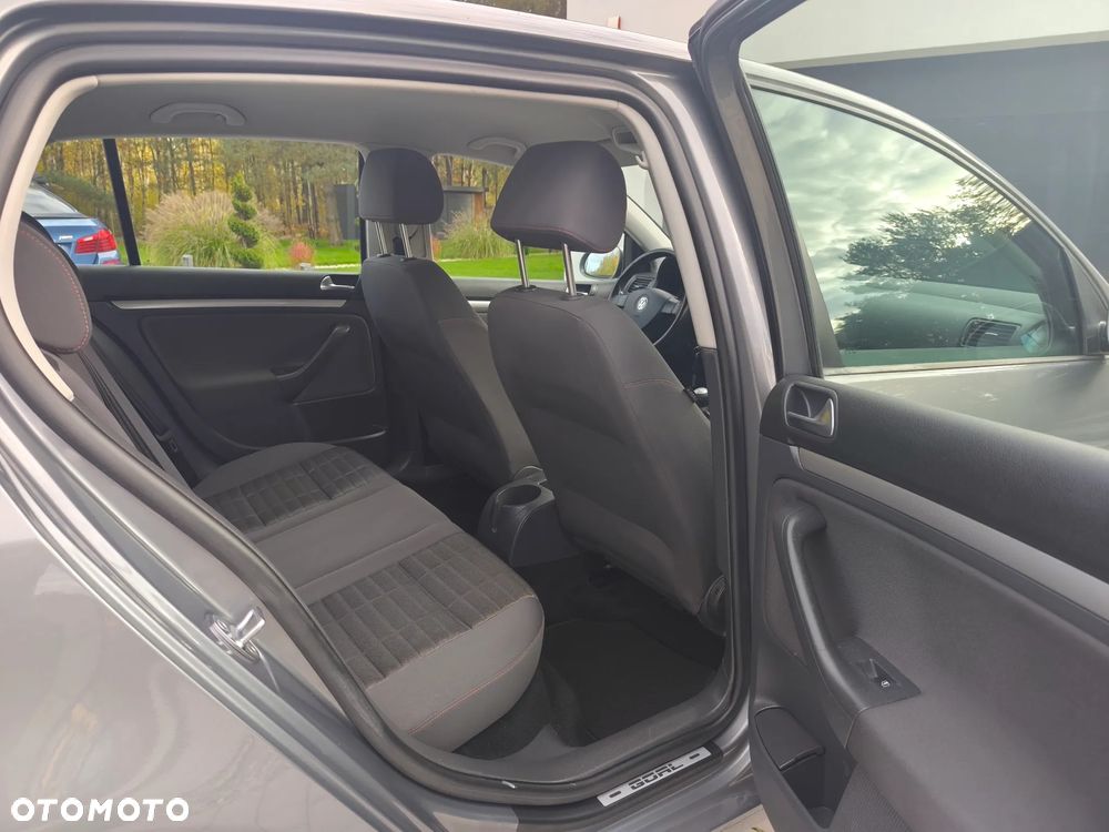 Volkswagen Golf 1.6 Goal - 23