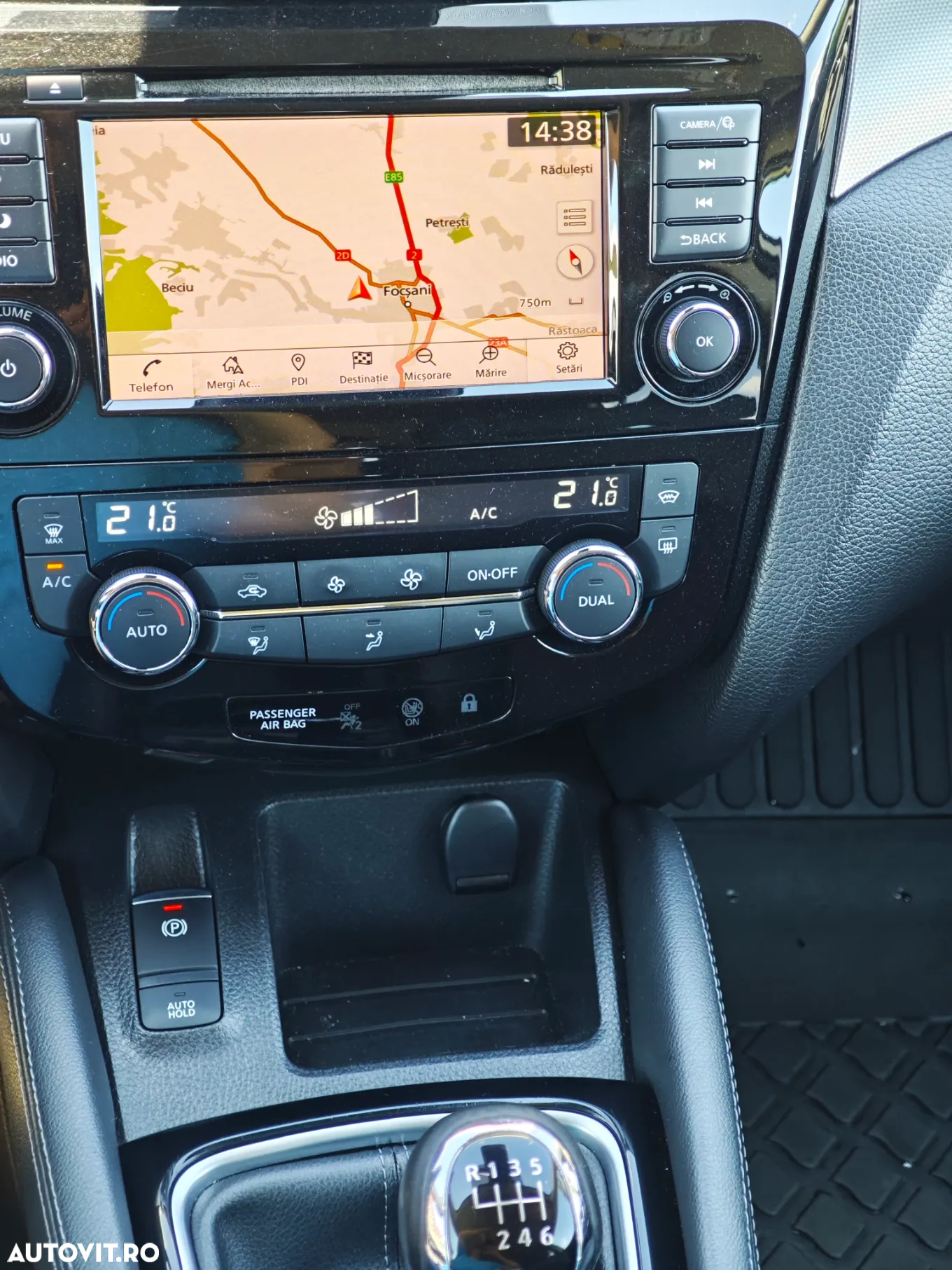Nissan Qashqai 1.3 DIG-T N-CONNECTA - 9