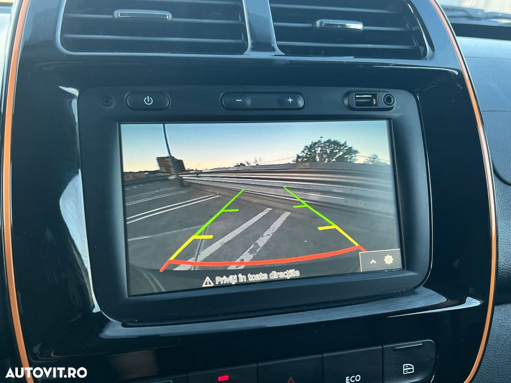 Dacia Spring Expression - 9