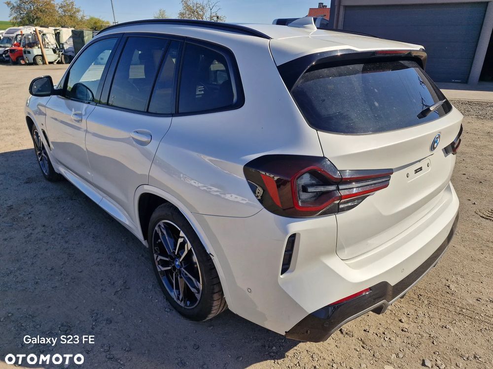 BMW iX3 - 7